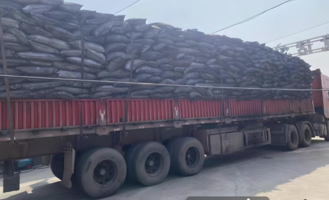 <a href=http://m.54hw.com/zzhxt/ target=_blank class=infotextkey>柱狀活性炭</a>，廢氣活性炭發(fā)車